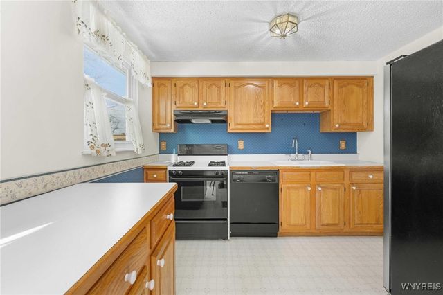 378 Denrose Drive, Amherst, NY 14228