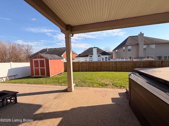 11609 Top Walnut Loop, Louisville, KY 40229