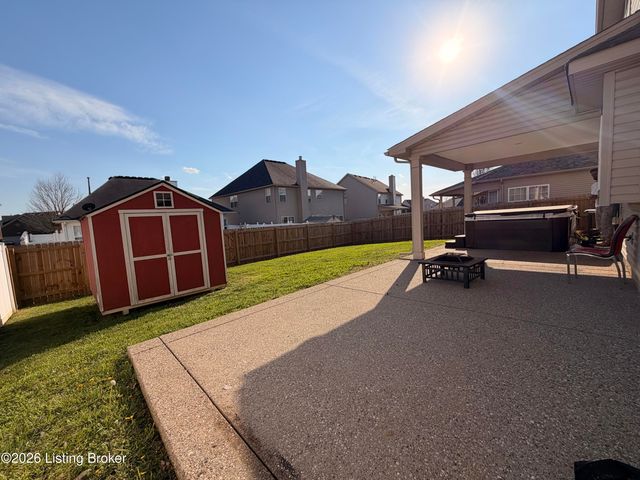 11609 Top Walnut Loop, Louisville, KY 40229