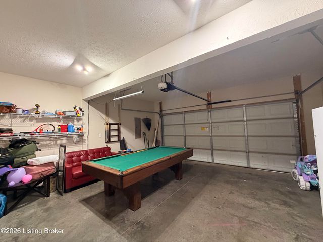 11609 Top Walnut Loop, Louisville, KY 40229