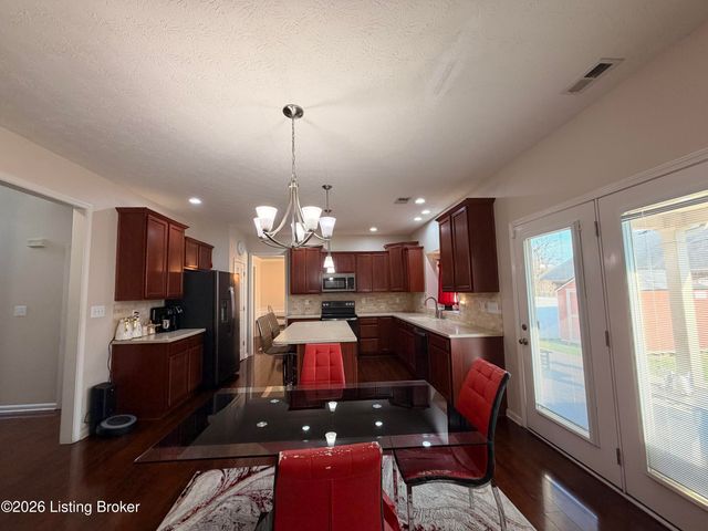 11609 Top Walnut Loop, Louisville, KY 40229