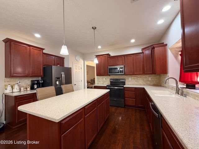 11609 Top Walnut Loop, Louisville, KY 40229