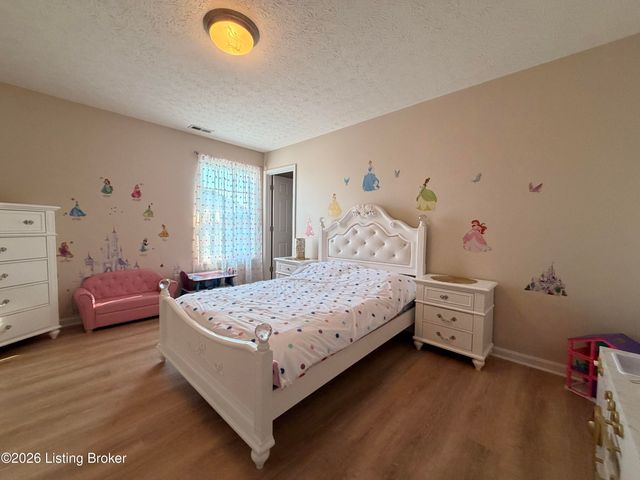 11609 Top Walnut Loop, Louisville, KY 40229