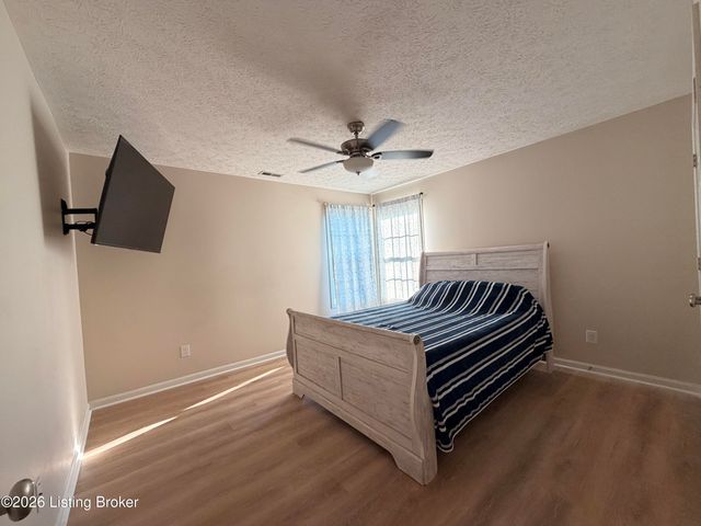 11609 Top Walnut Loop, Louisville, KY 40229