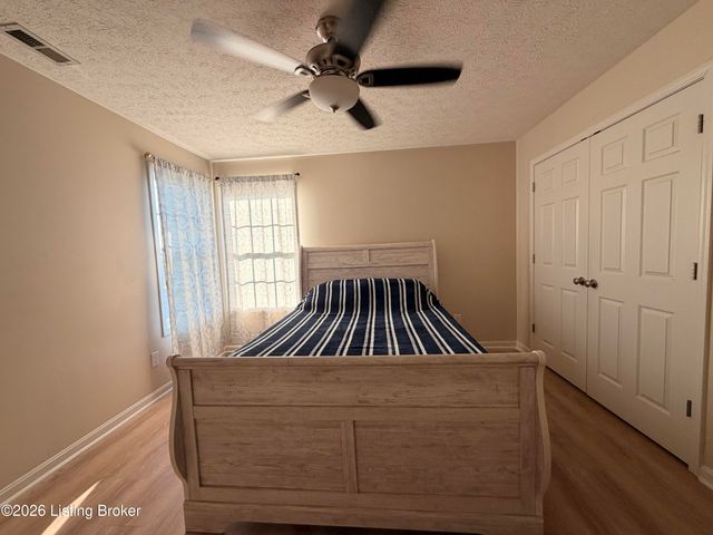 11609 Top Walnut Loop, Louisville, KY 40229