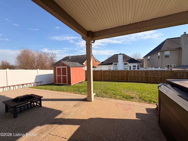 11609 Top Walnut Loop, Louisville, KY 40229