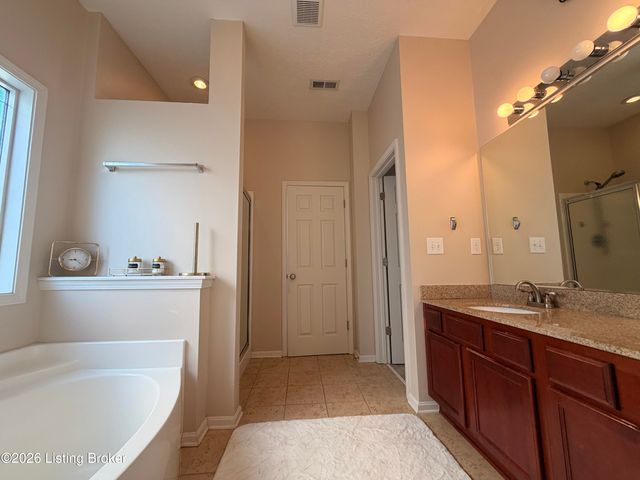 11609 Top Walnut Loop, Louisville, KY 40229