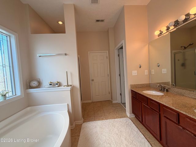 11609 Top Walnut Loop, Louisville, KY 40229