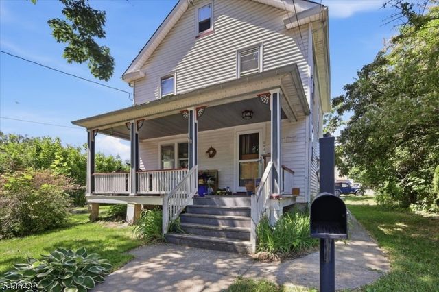 205 5Th St, Belvidere Twp., NJ 07823