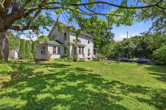 205 5Th St, Belvidere Twp., NJ 07823