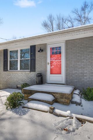 112 Valleywood Ct, Dickson, TN 37055