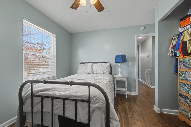 112 Valleywood Ct, Dickson, TN 37055