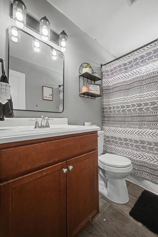 112 Valleywood Ct, Dickson, TN 37055