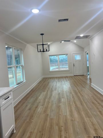 979 Brazos, Bullard, TX 75757