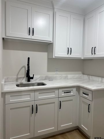 979 Brazos, Bullard, TX 75757