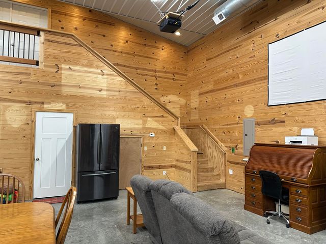 3235 S Farm Road 227, Rogersville, MO 65742