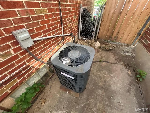 5740 Greer Avenue, St Louis, MO 63120
