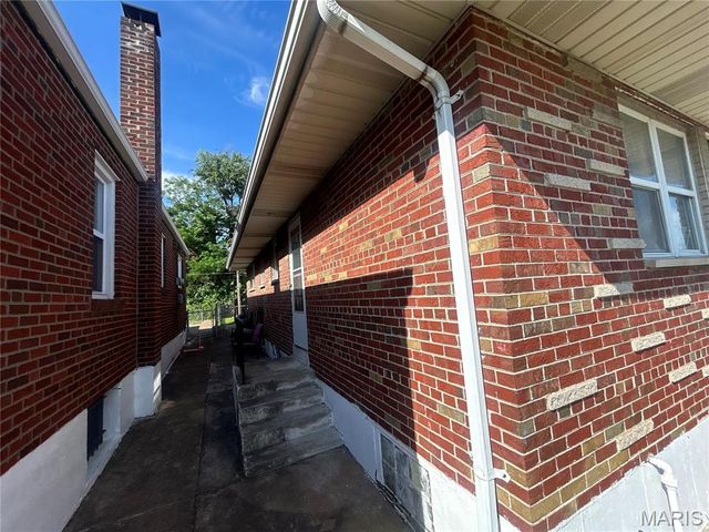 5740 Greer Avenue, St Louis, MO 63120