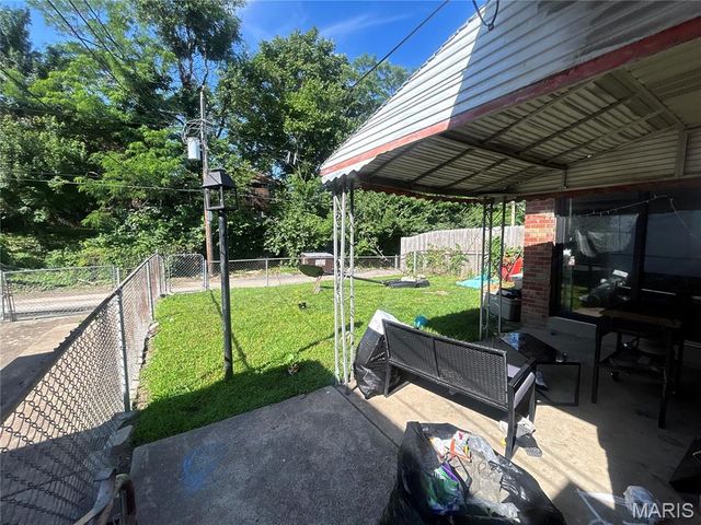 5740 Greer Avenue, St Louis, MO 63120
