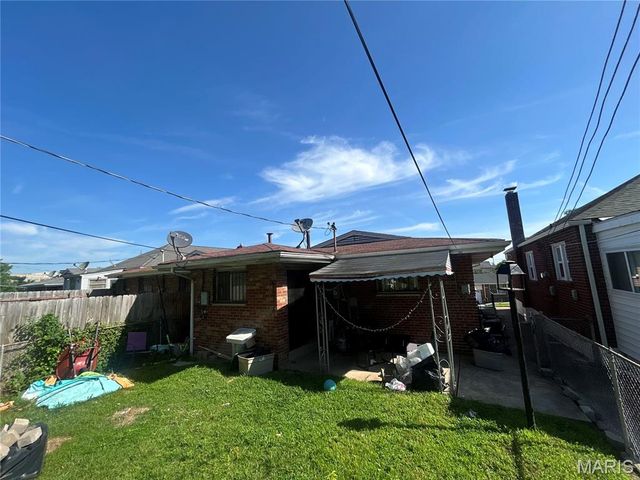 5740 Greer Avenue, St Louis, MO 63120