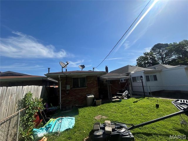 5740 Greer Avenue, St Louis, MO 63120