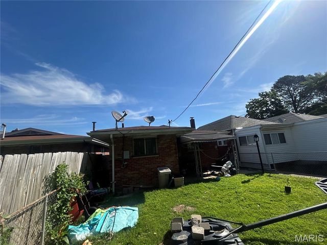 5740 Greer Avenue, St Louis, MO 63120