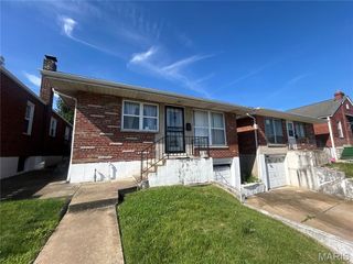 5740 Greer Avenue, St Louis, MO 63120