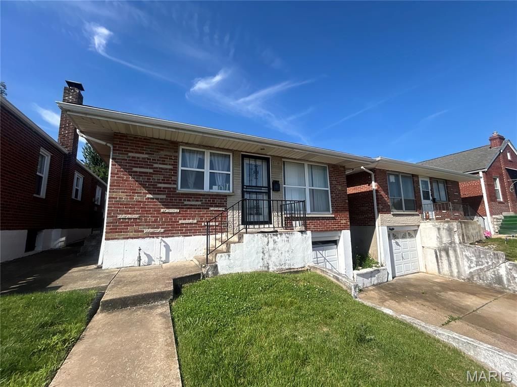 5740 Greer Avenue, St Louis, MO 63120