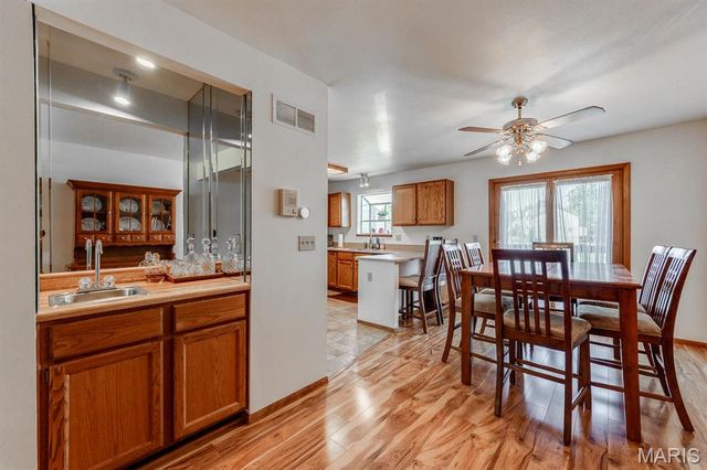 3307 Sherman Park Drive 3C, St Charles, MO 63303