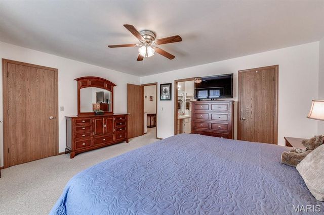 3307 Sherman Park Drive 3C, St Charles, MO 63303