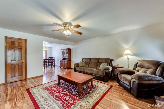 3307 Sherman Park Drive 3C, St Charles, MO 63303