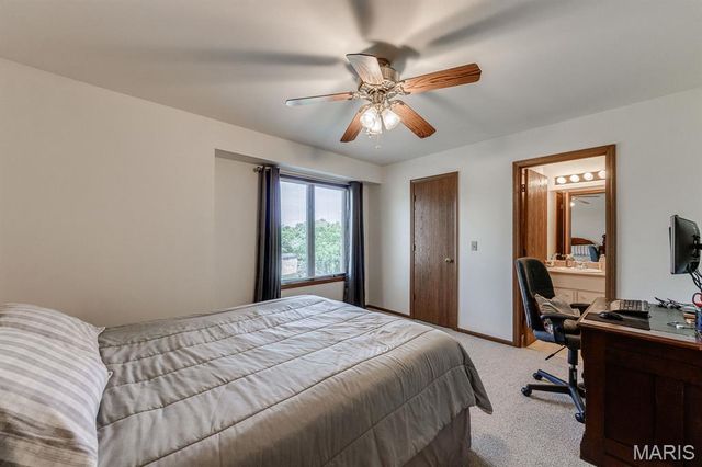 3307 Sherman Park Drive 3C, St Charles, MO 63303
