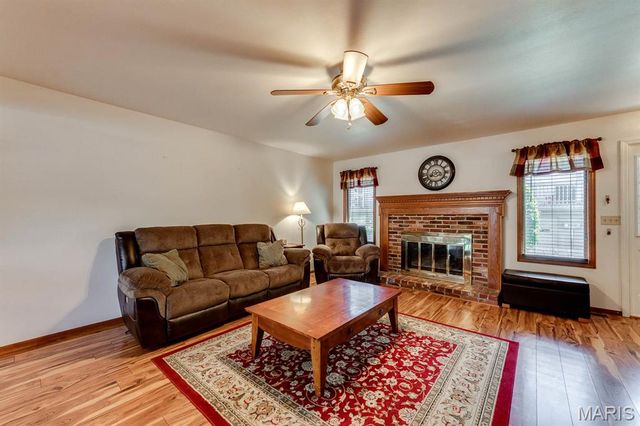 3307 Sherman Park Drive 3C, St Charles, MO 63303