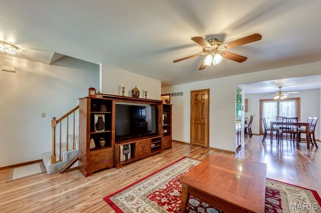 3307 Sherman Park Drive 3C, St Charles, MO 63303