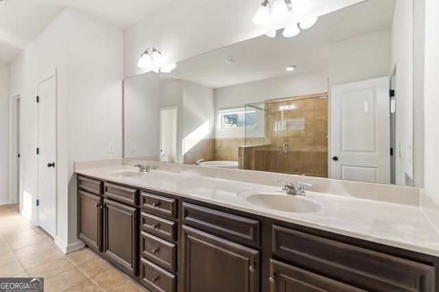 2138 Dodson Woods Drive, Fairburn, GA 30213