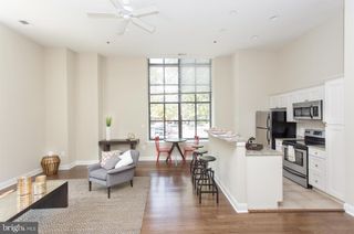 230-38 N 21ST ST #811, Philadelphia, PA 19103