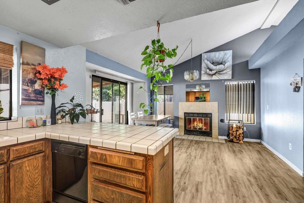 Image 8 of property listing at 8529 Snow White Dr, El Cajon, CA 92021