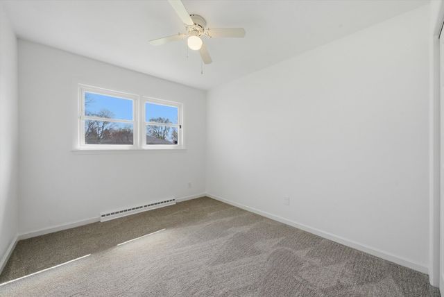 2204 Joanna Avenue, Zion, IL 60099