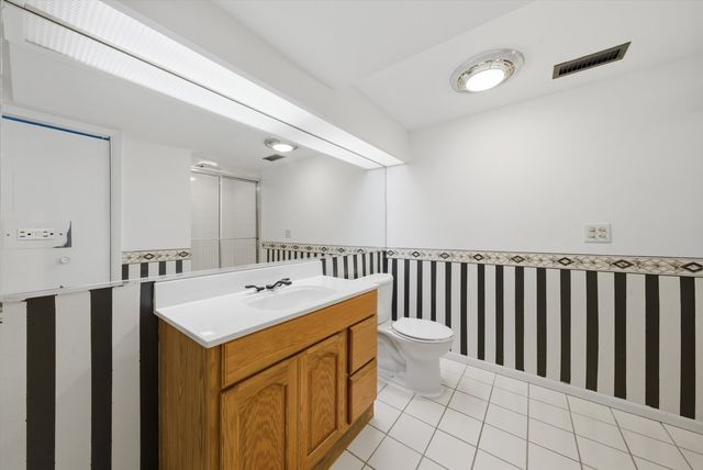 2204 Joanna Avenue, Zion, IL 60099