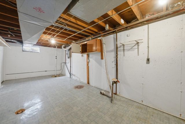 2204 Joanna Avenue, Zion, IL 60099