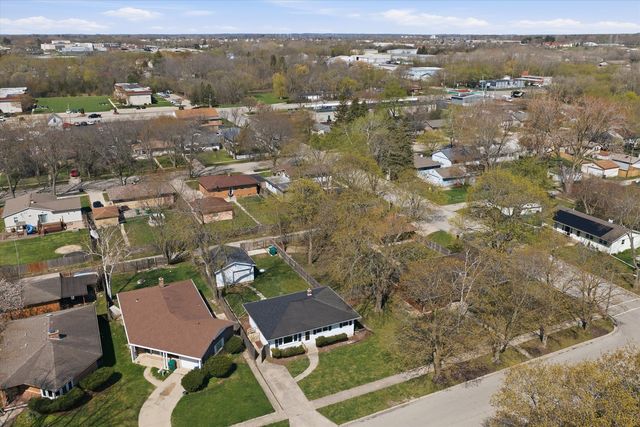 2204 Joanna Avenue, Zion, IL 60099