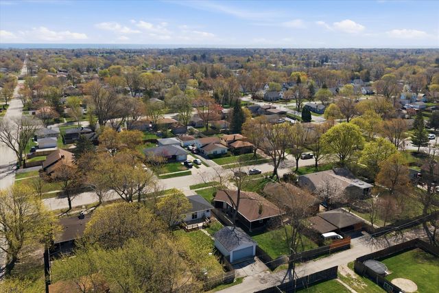 2204 Joanna Avenue, Zion, IL 60099