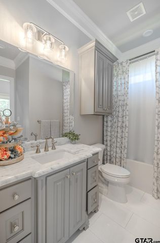 11056 Hidden Hollow Ln, Tyler, TX 75703