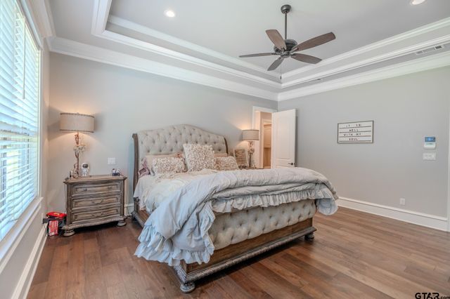 11056 Hidden Hollow Ln, Tyler, TX 75703