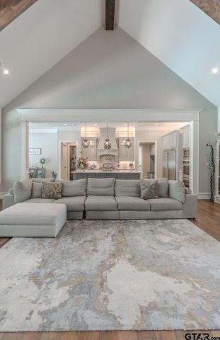 11056 Hidden Hollow Ln, Tyler, TX 75703