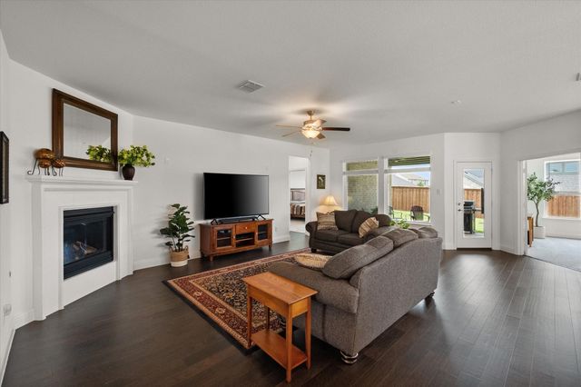 1624 Thunderbird Drive, Fort Worth, TX 76052