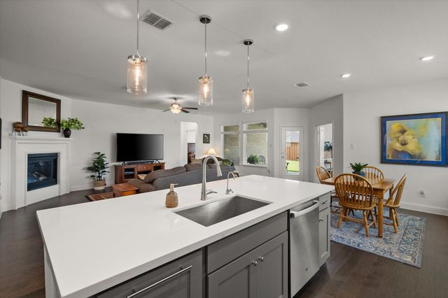 1624 Thunderbird Drive, Fort Worth, TX 76052
