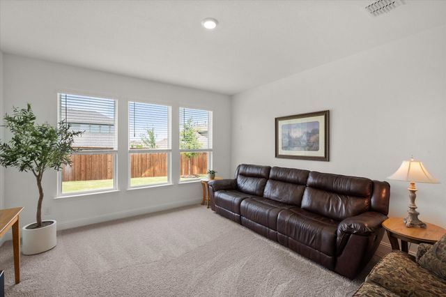 1624 Thunderbird Drive, Fort Worth, TX 76052