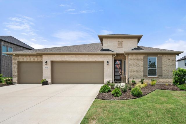 1624 Thunderbird Drive, Fort Worth, TX 76052