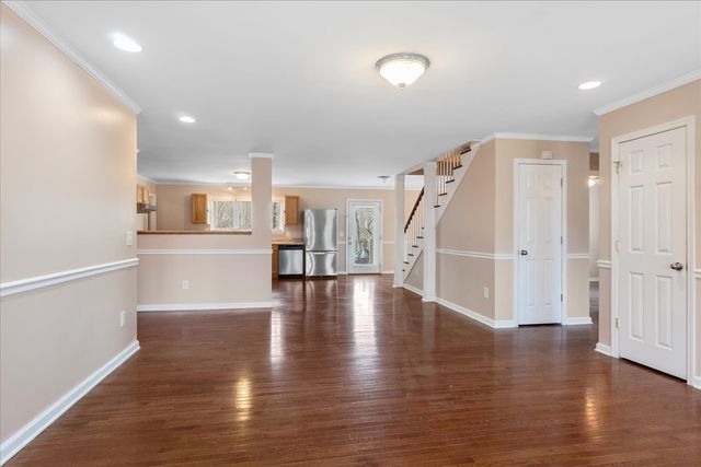 732 Tiger Bennett Rd, Hampshire, TN 38461